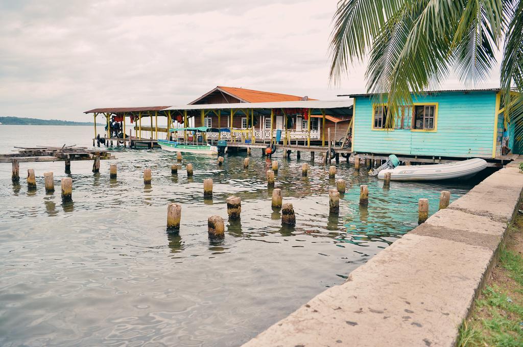 Selina Bocas Del Toro Hotel Buitenkant foto